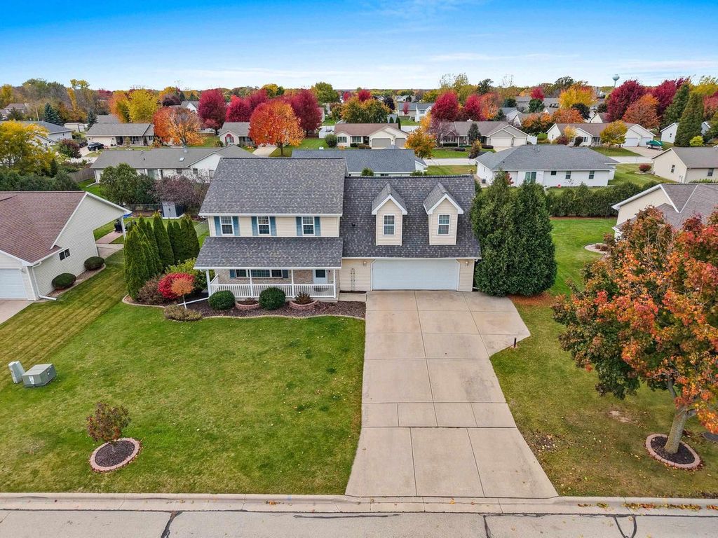 Photo of 2638 Spica LANE, Green Bay, WI 54311 (MLS # 50317244)