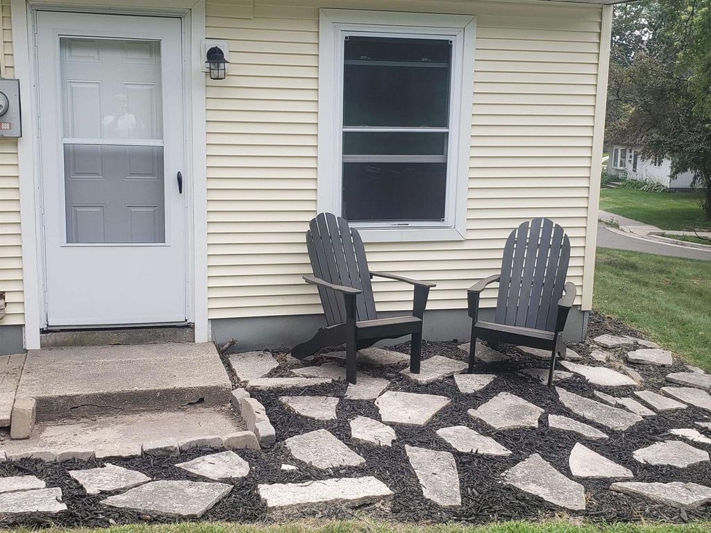 Photo of 26 Craig AVENUE, Madison, WI 53705 (MLS # 2019474)