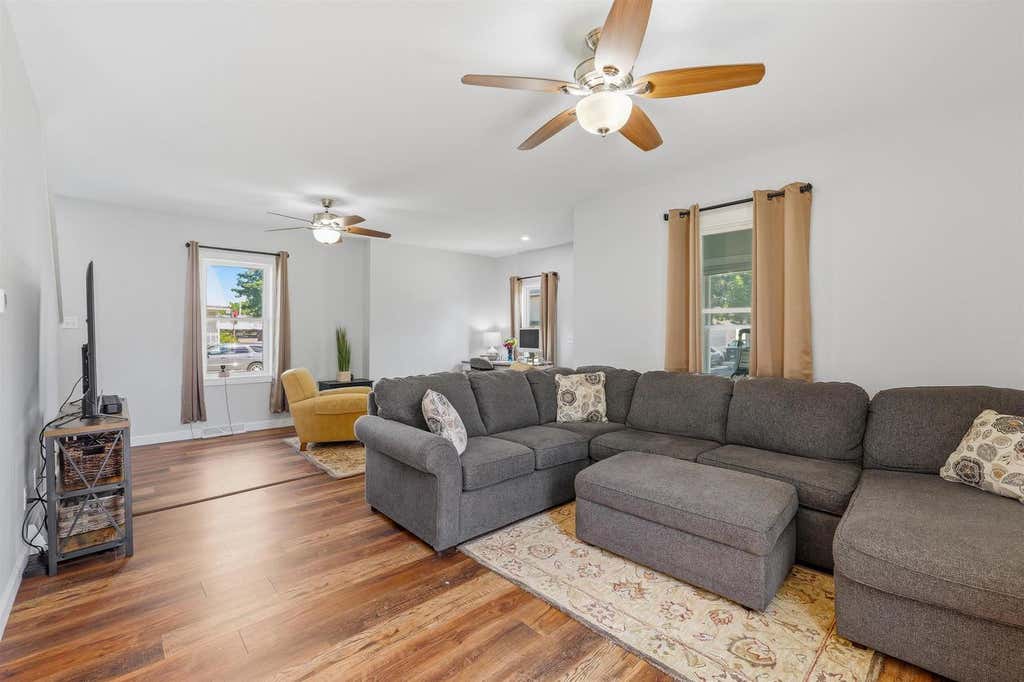 Photo of 15 W Bank STREET, Fond Du Lac, WI 54935 (MLS # 50328261)