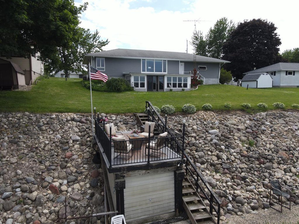 Photo of W2184 Melmar DRIVE, Markesan, WI 53946 (MLS # 2025462)
