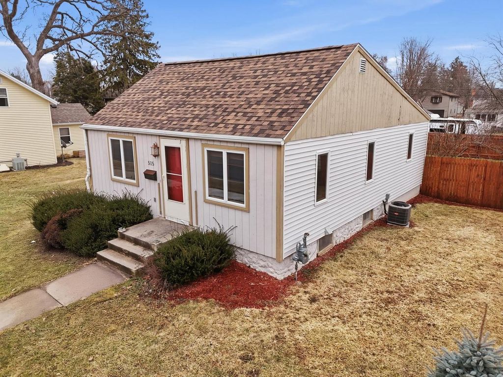 Photo of 515 8th AVENUE, Baraboo, WI 53913 (MLS # 2014802)