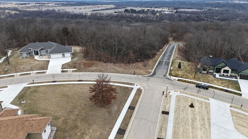 Photo of 2543 Arbor Ridge WAY, Janesville, WI 53548 (MLS # 2016995)