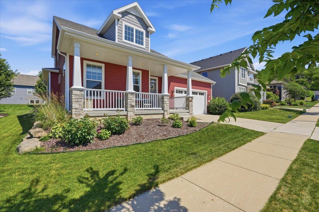 Photo of 1817 Red Fern LANE, Madison, WI 53718 (MLS # 2033555)