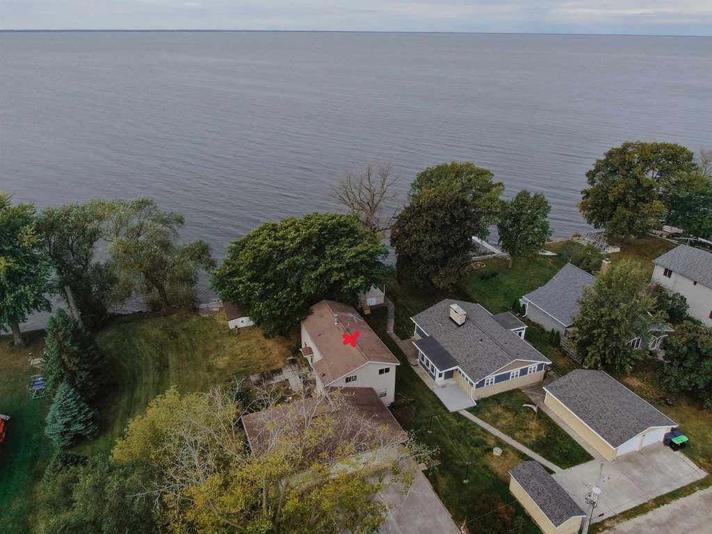 Photo of N1637 Gladwater Beach ROAD, Malone, WI 53049 (MLS # 50328510)