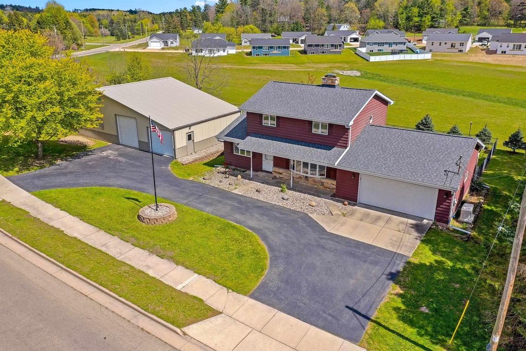 Photo of 568 N Nash STREET, Hortonville, WI 54944 (MLS # 50325300)