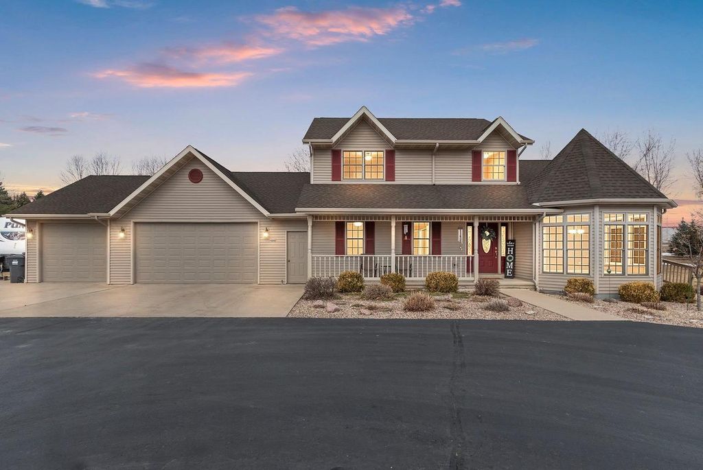 Photo of W688 River Bend DRIVE, Kaukauna, WI 54130 (MLS # 50322951)