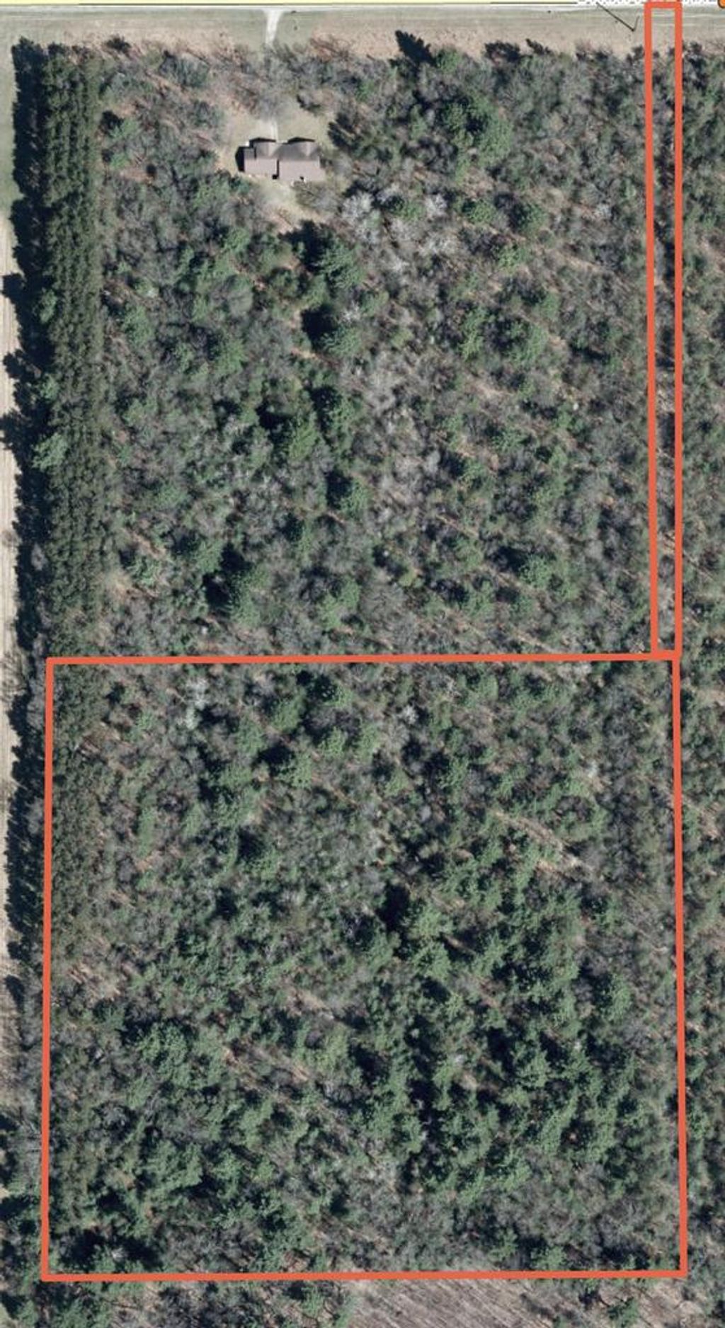 Photo of E421 Stratton Lake ROAD, Waupaca, WI 54981 (MLS # 50320519)