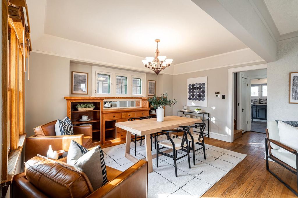 Photo of 5113 N Elkhart AVENUE, Whitefish Bay, WI 53217 (MLS # 1950143)