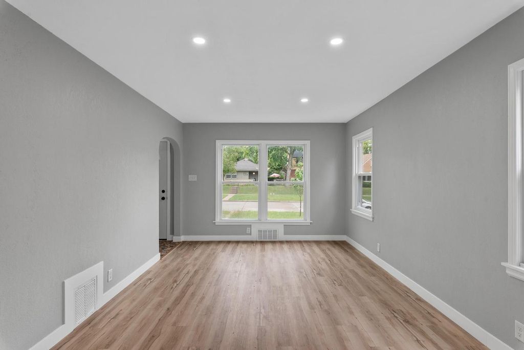 Photo of 3824 N 54th BOULEVARD, Milwaukee, WI 53216 (MLS # 1943112)