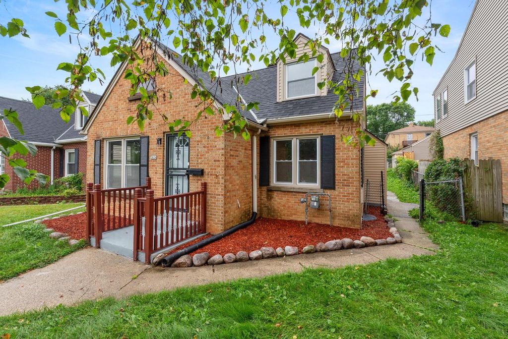 Photo of 3824 N 54th BOULEVARD, Milwaukee, WI 53216 (MLS # 1943112)