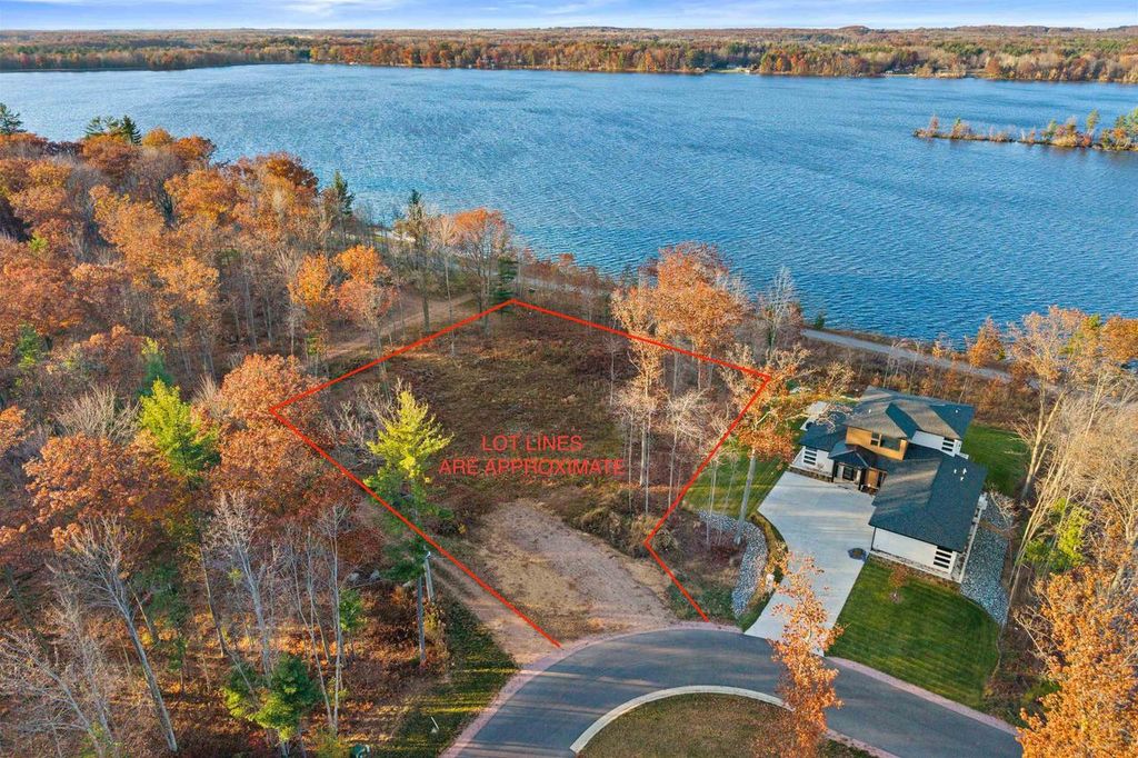 Photo of 3053 Waterview DRIVE, Wisconsin Rapids, WI 54494 (MLS # 22505416)