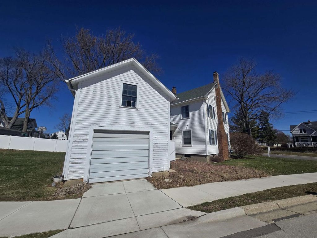 Photo of 605 W Madison STREET, Lake Mills, WI 53551 (MLS # 2015730)