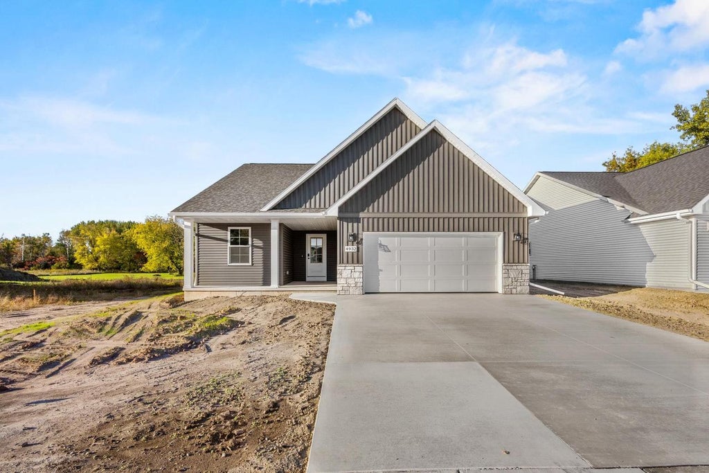 Photo of 4932 Water Mint WAY, Green Bay, WI 54313 (MLS # 50333945)