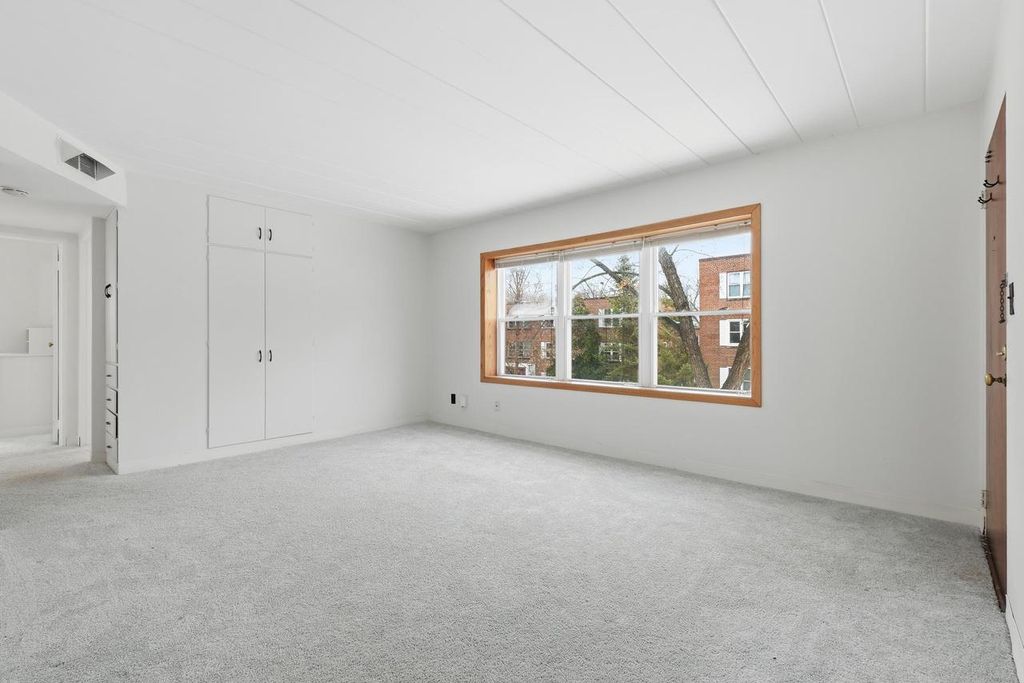 Photo of 28 Sherman TERRACE #4, Madison, WI 53704 (MLS # 2014284)