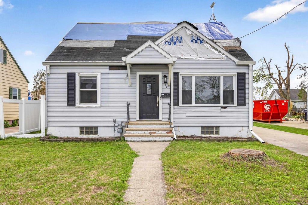 Photo of 717 5th STREET, Menasha, WI 54952 (MLS # 50332715)