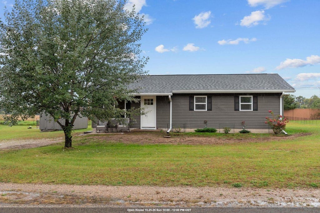 Photo of N3047 Lawson DRIVE, Waupaca, WI 54981 (MLS # 50333897)
