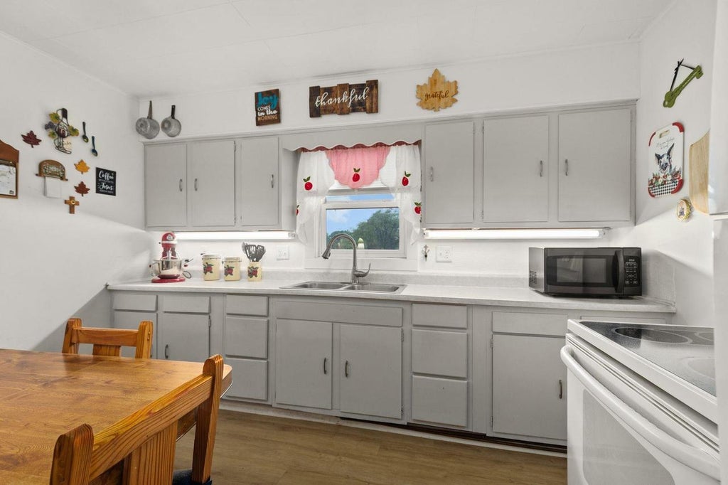 Photo of N3047 Lawson DRIVE, Waupaca, WI 54981 (MLS # 50333897)
