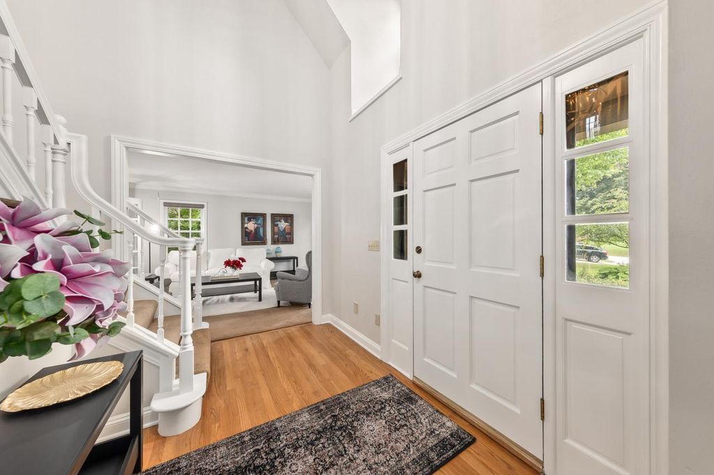 Photo of 8266 S Country Club CIRCLE, Franklin, WI 53132 (MLS # 1944316)