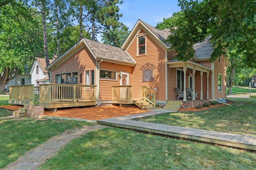 Photo of 1221 10th STREET, Menomonie, WI 54751 (MLS # 1604336)