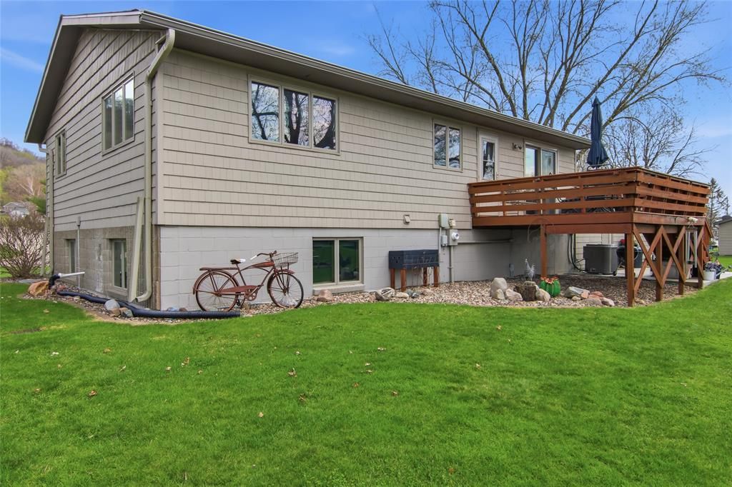 Photo of 517 Lincoln STREET, Nelson, WI 54756 (MLS # 1600605)