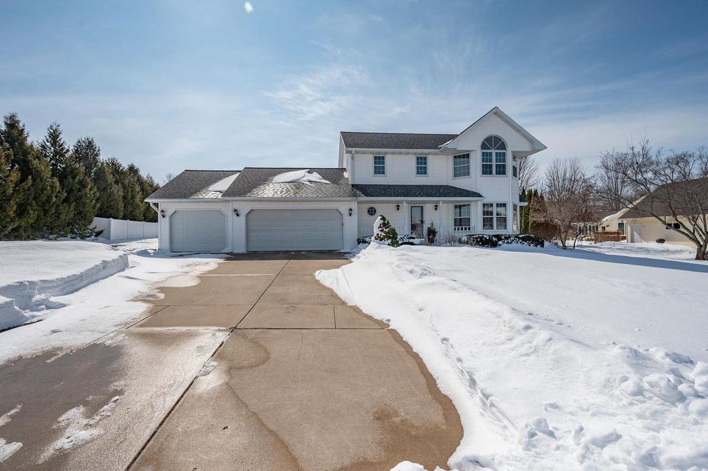Photo of 3716 Settlement Heights DRIVE, New Franken, WI 54229 (MLS # 50322504)