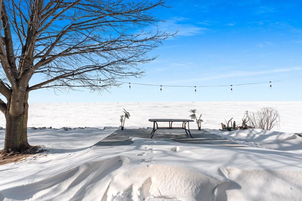 Photo of 165 Sun N Surf DRIVE, Luxemburg, WI 54217 (MLS # 50320799)