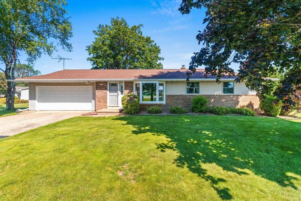 Photo of 5091 Caledonia DRIVE, New Franken, WI 54229 (MLS # 50329170)
