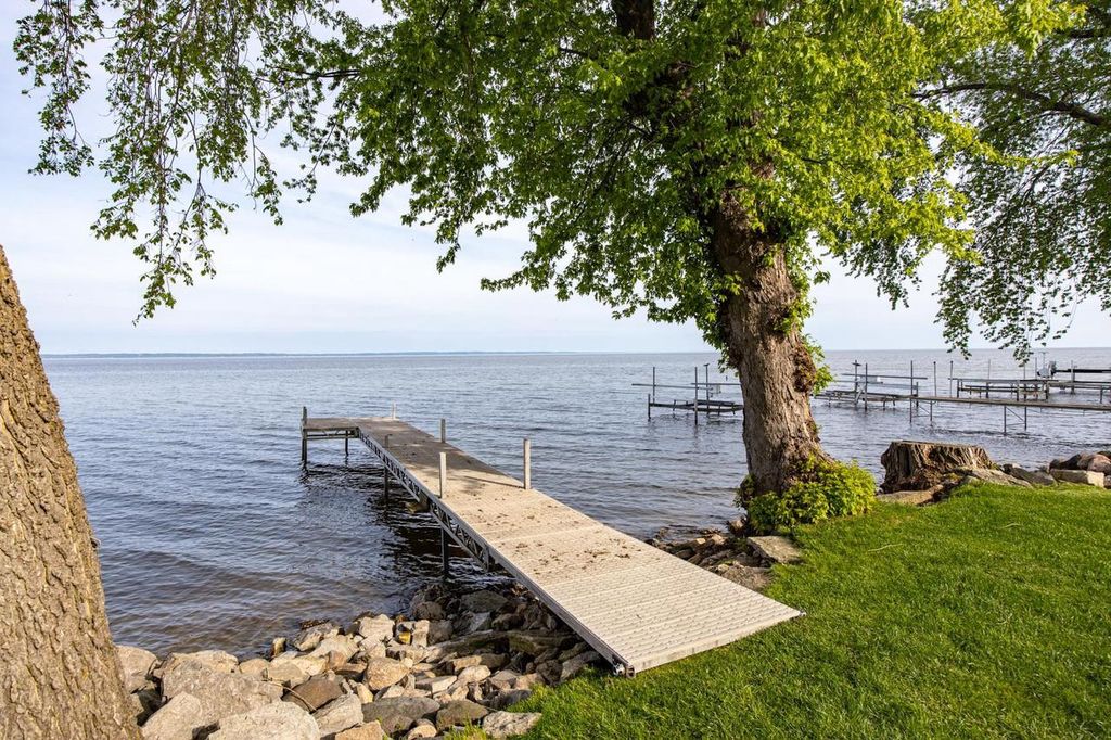 Photo of 188 Adella Beach ROAD, Neenah, WI 54956 (MLS # 50326026)