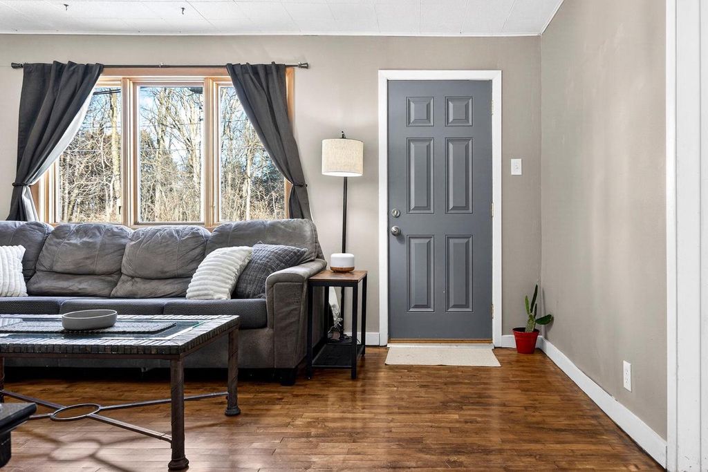 Photo of 1221 Hillcrest DRIVE, Kaukauna, WI 54130 (MLS # 50320767)