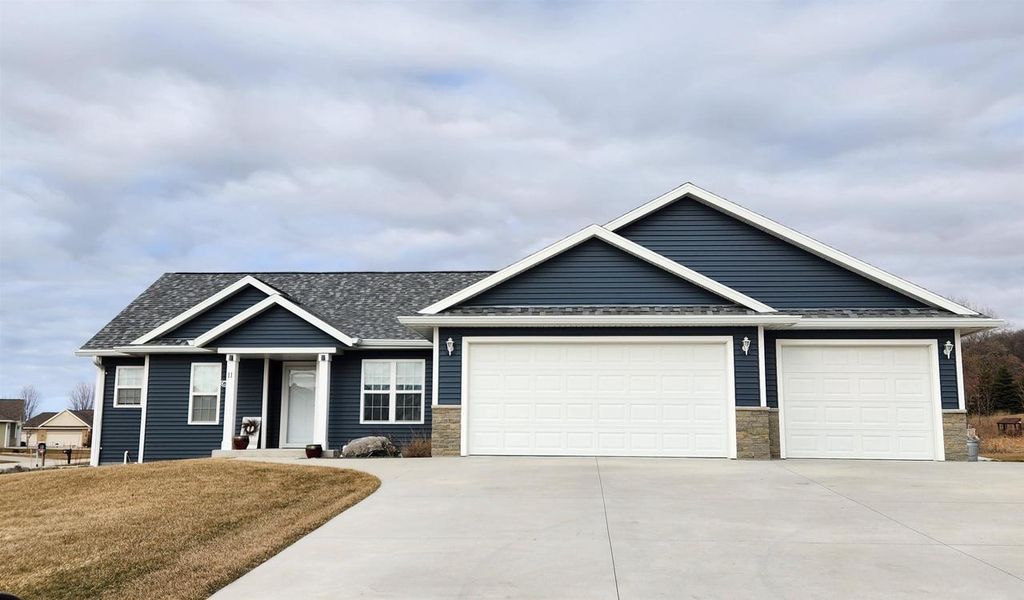 Photo of 11 Mistral COURT, Fond Du Lac, WI 54937 (MLS # 50322342)