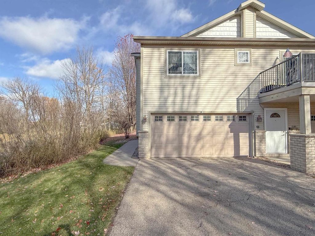Photo of 1007 Mallard WAY, Marinette, WI 54143 (MLS # 50314941)