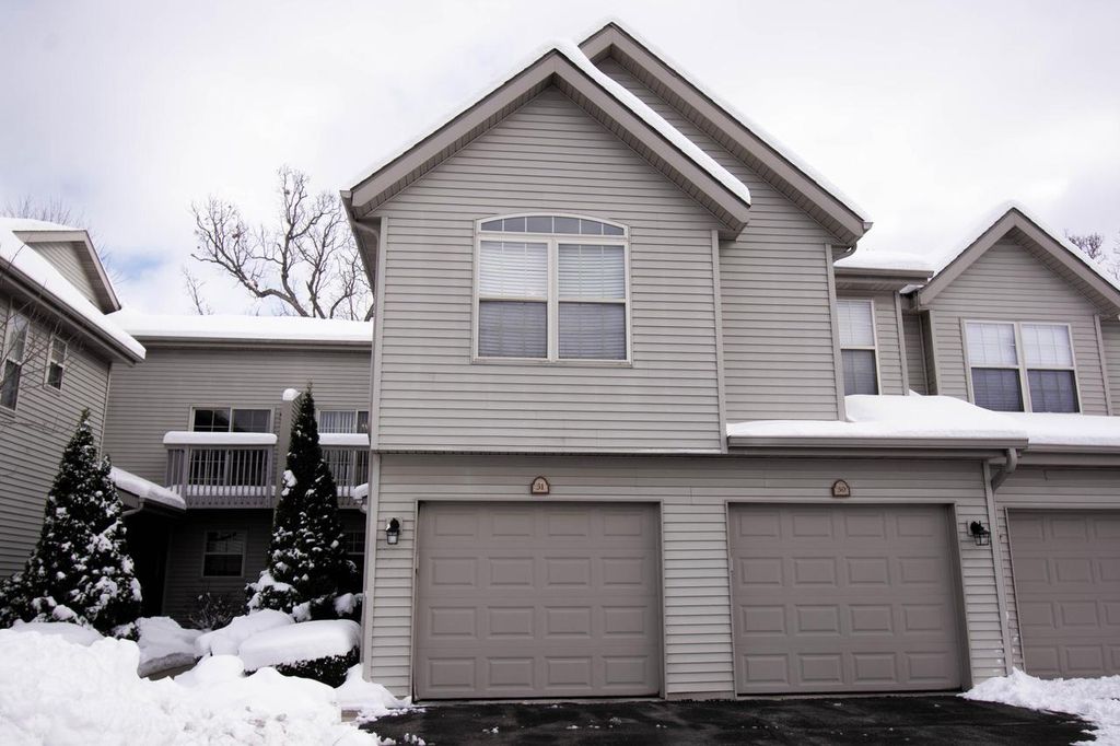 Photo of 500 S Edwards BOULEVARD #31, Lake Geneva, WI 53147 (MLS # 1944272)
