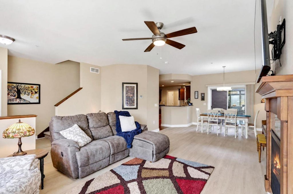 Photo of 1462 Smithfield DRIVE, Sun Prairie, WI 53590 (MLS # 2034106)