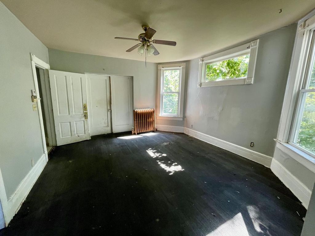 Photo of 1331 N 22nd STREET #1333, Milwaukee, WI 53205 (MLS # 1944694)