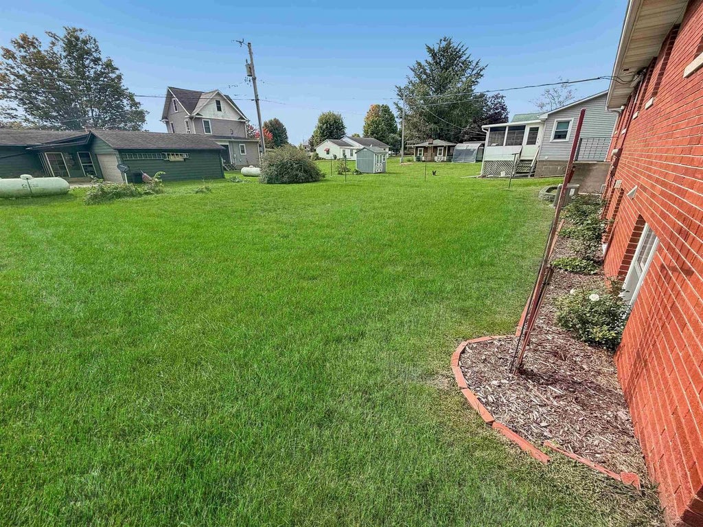 Photo of 214 E Bluff STREET, Cassville, WI 53806 (MLS # 2033845)