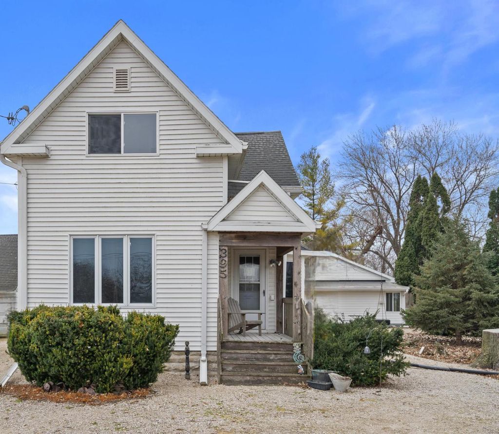 Photo of 395 N Main STREET, Oakfield, WI 53065 (MLS # 1944028)