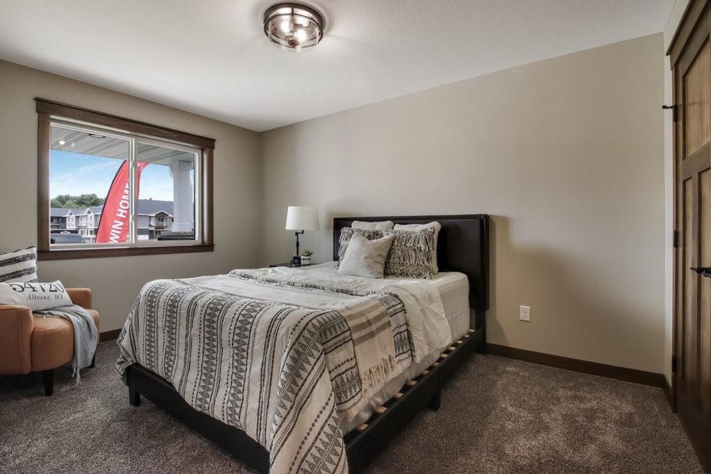 Photo of 5309 Evergreen BOULEVARD, Eau Claire, WI 54701 (MLS # 1598644)