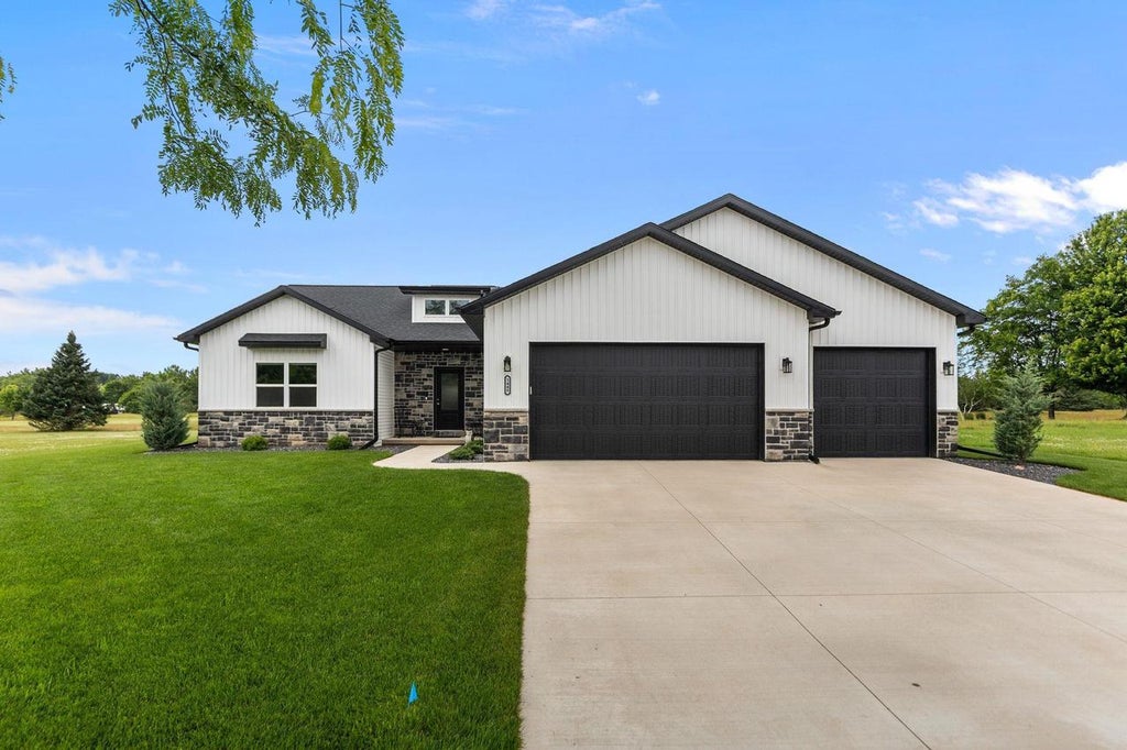 Photo of 1448 Foxfire COURT, Waupaca, WI 54981 (MLS # 50329679)
