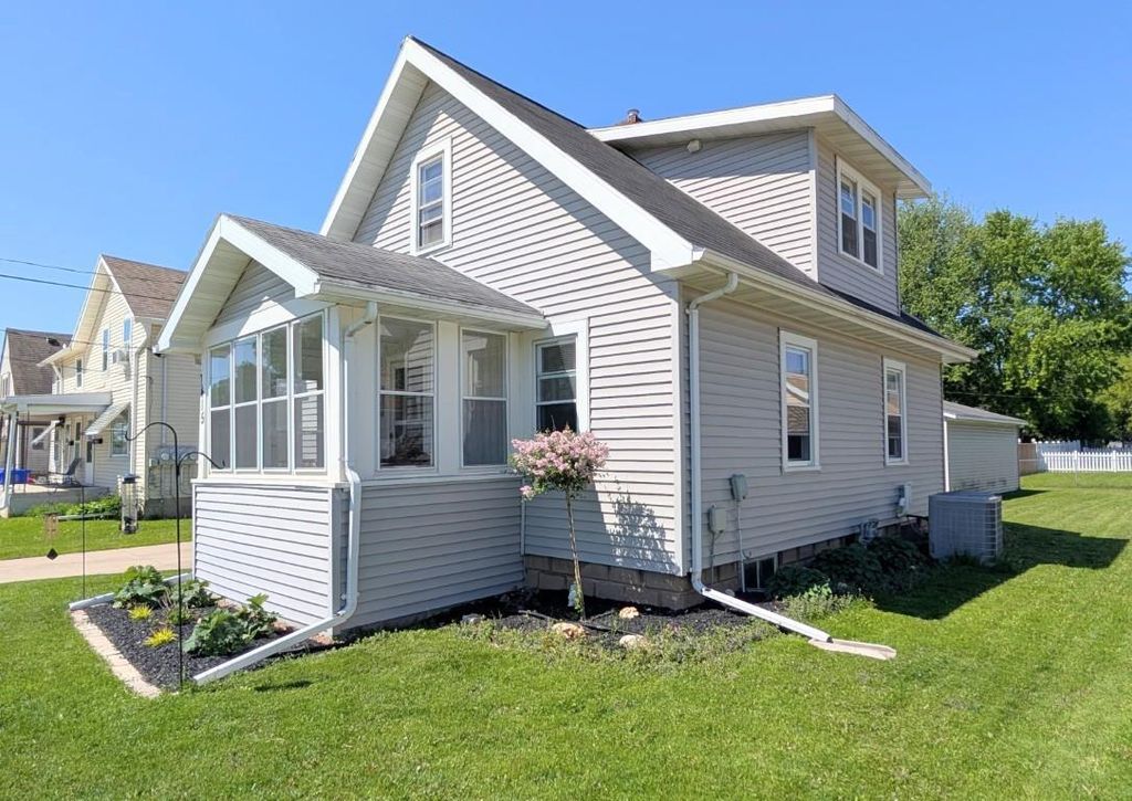 Photo of 1415 N Bennett STREET, Appleton, WI 54914 (MLS # 50326384)