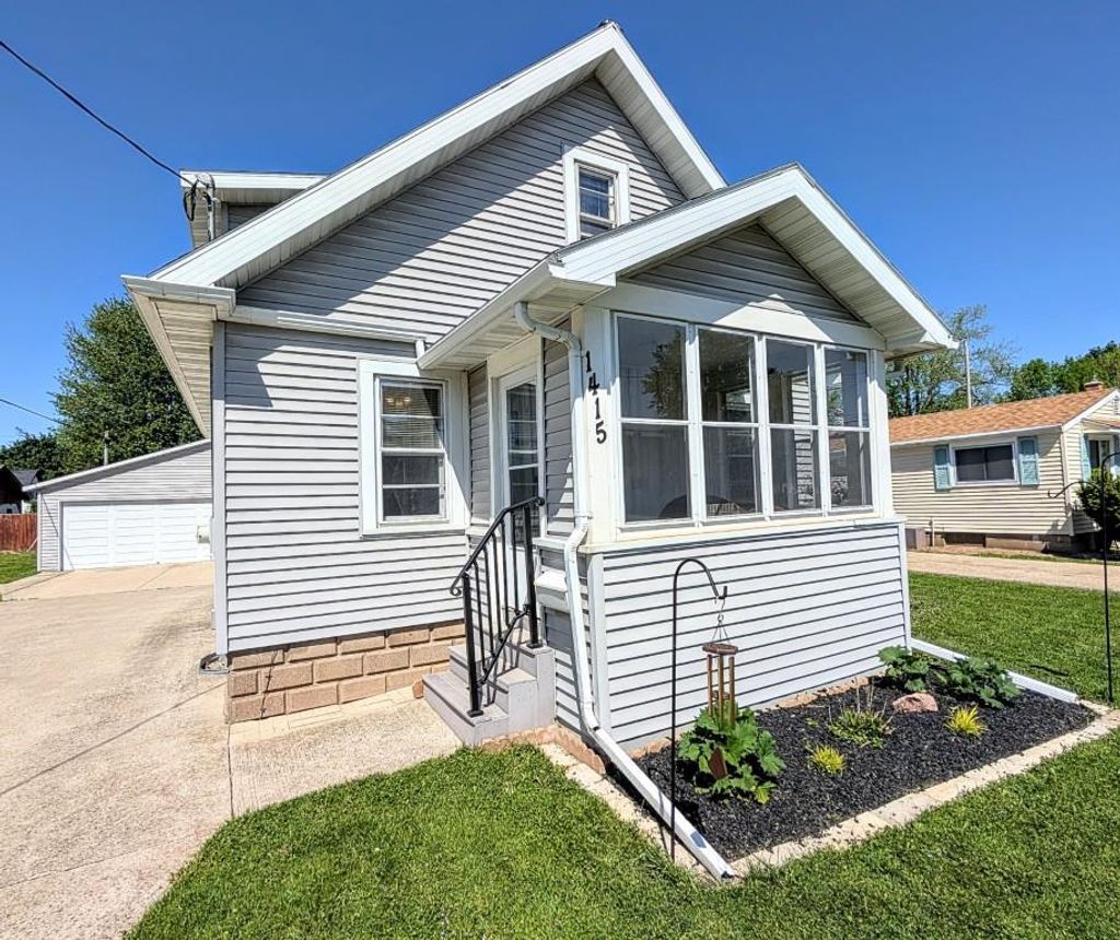Photo of 1415 N Bennett STREET, Appleton, WI 54914 (MLS # 50326384)