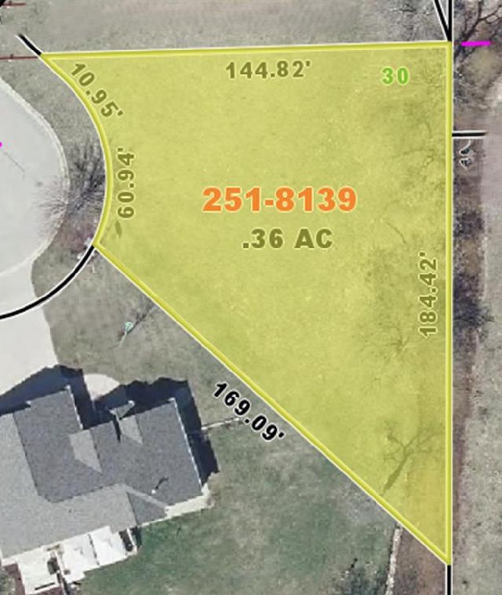 Photo of Woodside CIRCLE, Marinette, WI 54143 (MLS # 50319746)