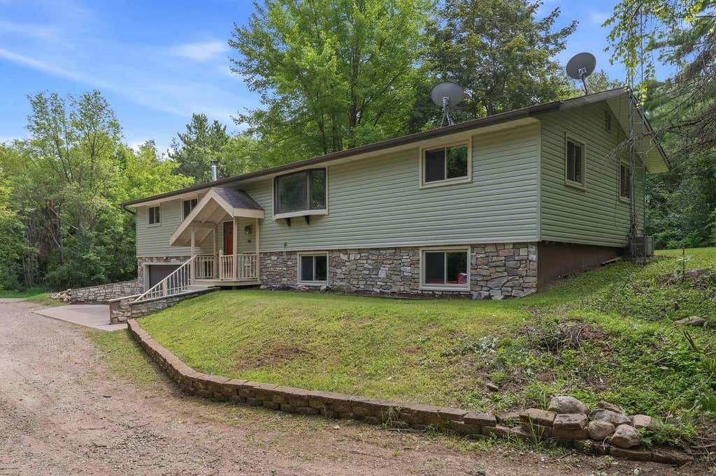 Photo of E1317 Larson ROAD, Waupaca, WI 54981 (MLS # 50330468)