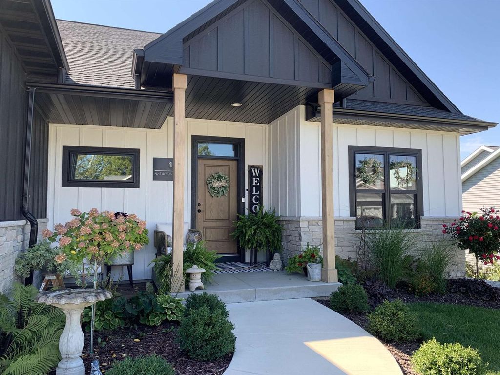 Photo of 125 Nature's TRAIL, Fall River, WI 53932 (MLS # 2008906)