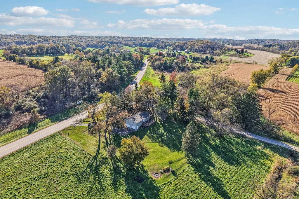 Photo of 8042 County Road G, Verona, WI 53593 (MLS # 2035103)
