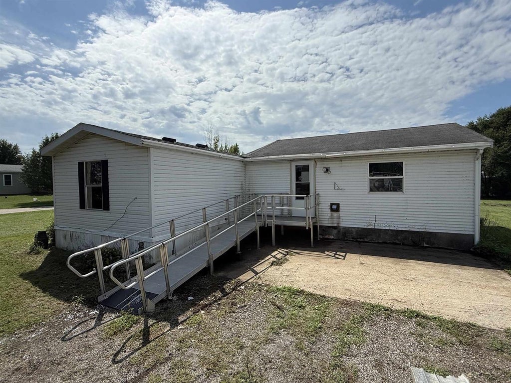 Photo of W692 Hwy 81, Brodhead, WI 53520 (MLS # 2032098)