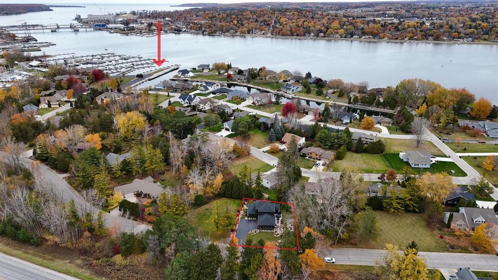 Photo of 624 E Circle Ridge PLACE, Sturgeon Bay, WI 54235 (MLS # 50317853)