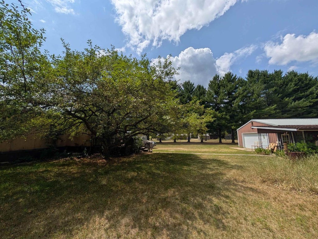 Photo of 614 Spruce CIRCLE, Redgranite, WI 54970 (MLS # 50330010)