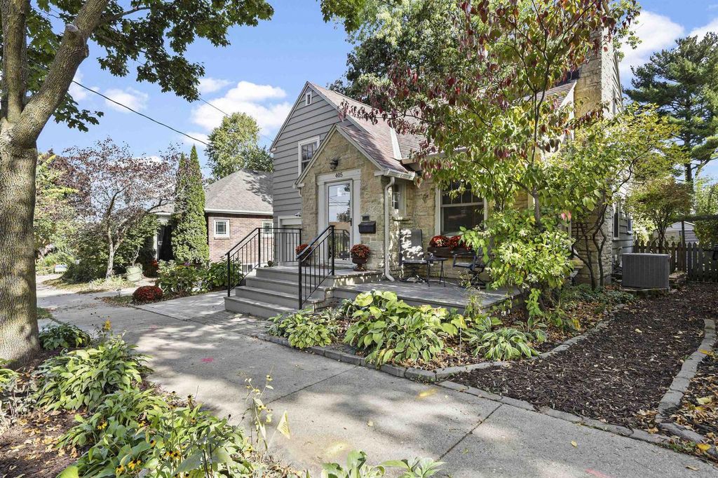 Photo of 405 N Franklin AVENUE, Madison, WI 53705 (MLS # 2010910)