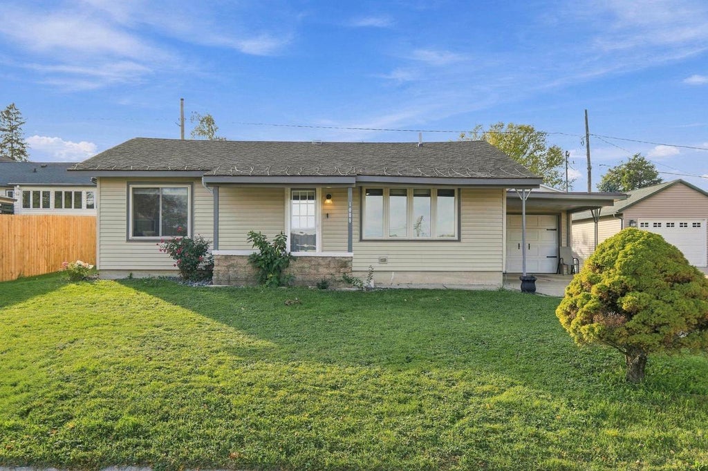 Photo of 1008 N Main STREET, Dodgeville, WI 53533 (MLS # 2034966)
