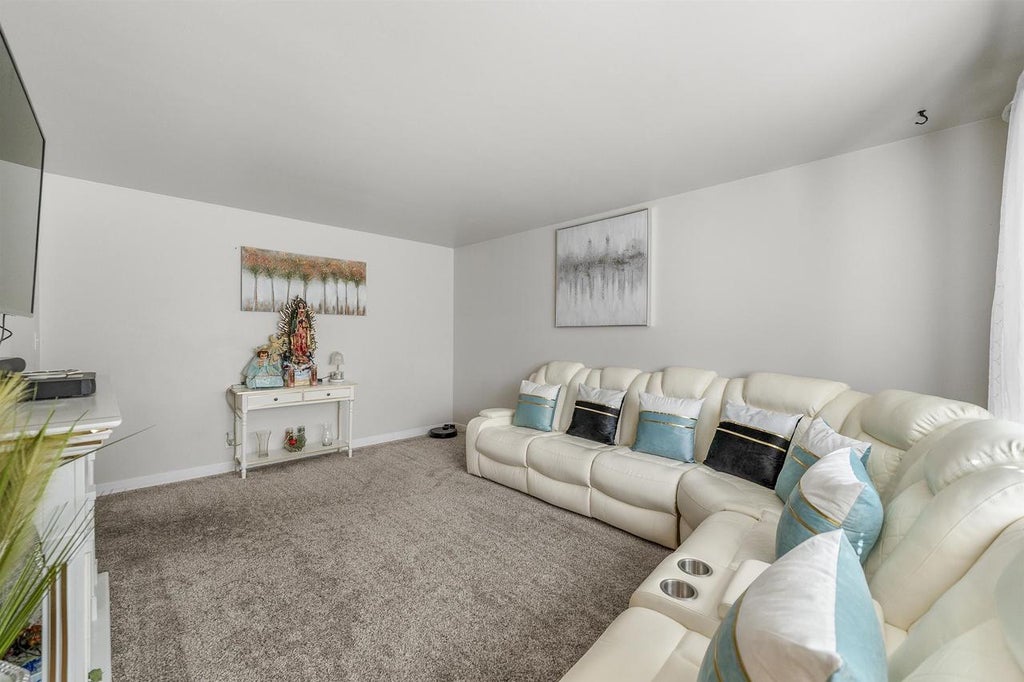 Photo of 114 S Peters AVENUE, Fond Du Lac, WI 54935 (MLS # 50334081)